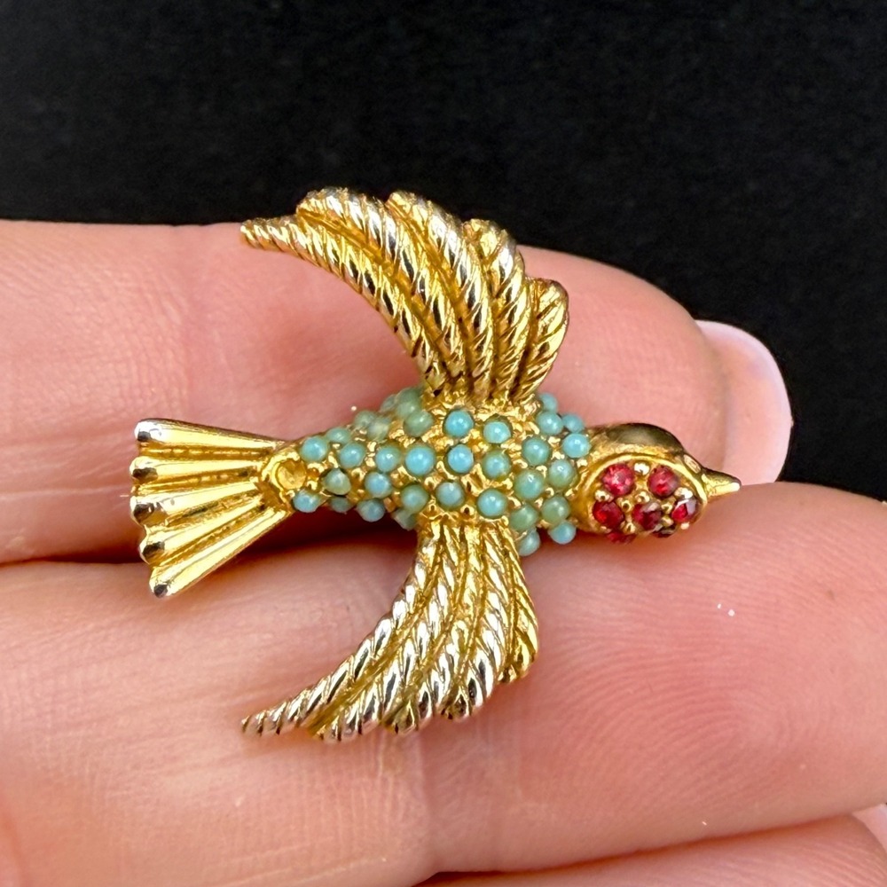 Vintage Ciner Bird Brooch Gold Tone Bead Rhinestone Signed - Picture 4 of 10